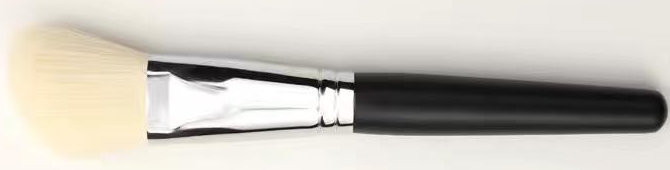 BK02 Angled contour brush