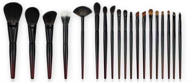 CAT-p004-set: Black-to-burgundy tapered brush lineup