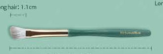 EN-p003-c07: Small eyeshadow - Green handles, gold-tone ferrules, pale brown/cream brush heads
