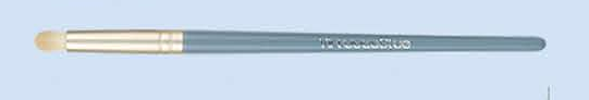EN-p006-c07: Rounded blending - Blue-gray handles, gold-tone ferrules, cream heads