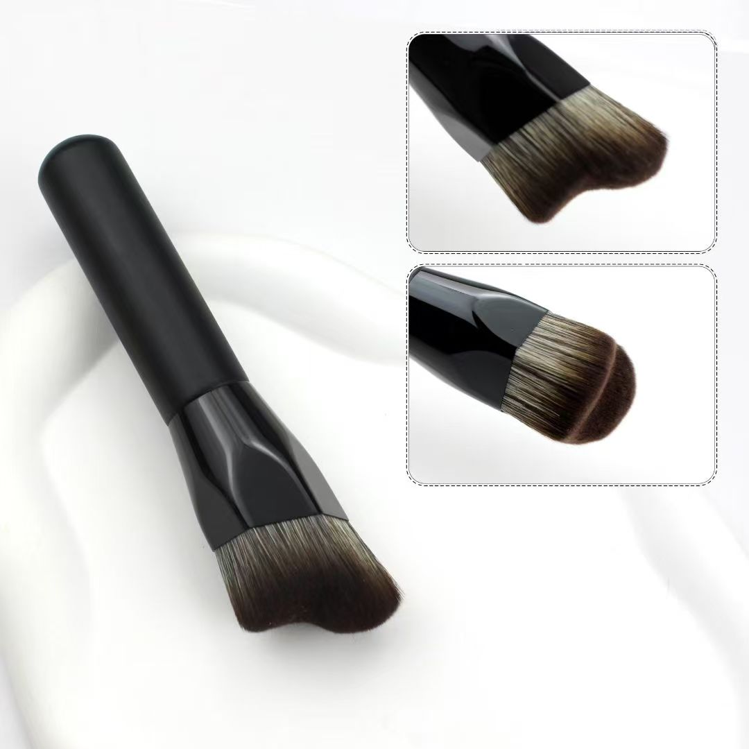 UP027: Short black handle with a double-lobed brown head