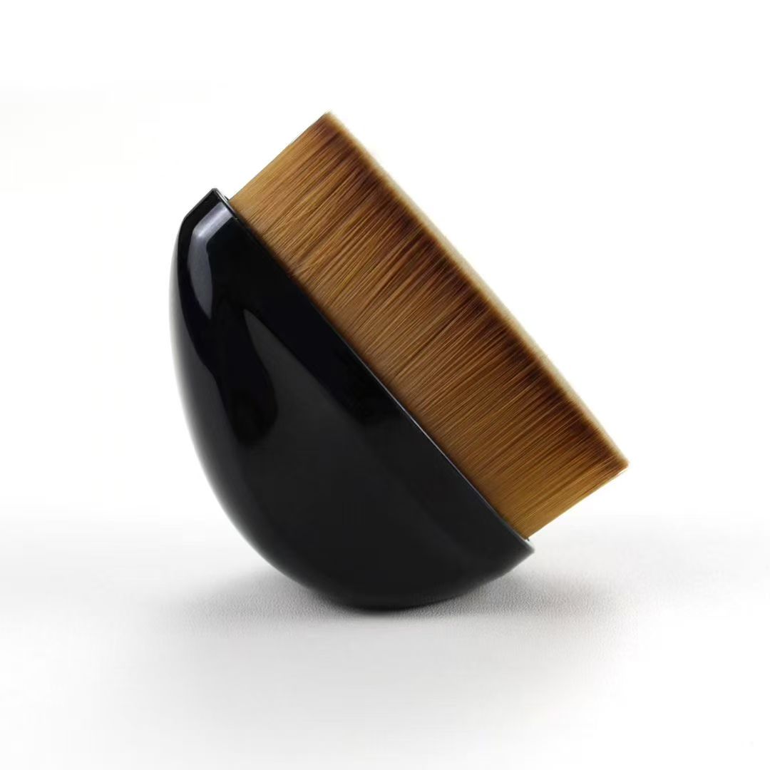 UP047: Black palm-grip broad brush