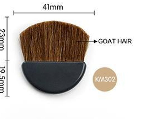 Rounded compact cosmetic brush KM302