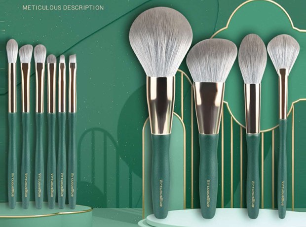 Full ten-brush green family - Green handles, gold-tone ferrules, pale brown/cream brush heads