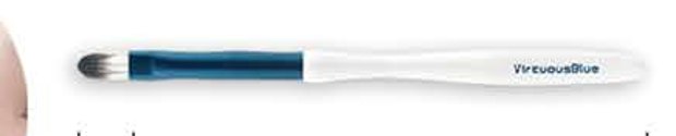 Flat concealer - White handles, reflective-blue ferrules, dark gray/white heads