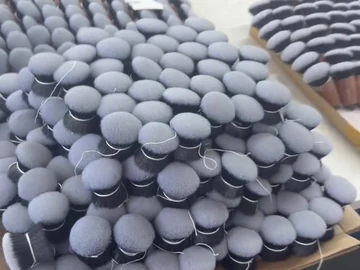 Another angle of the round brush-head tray